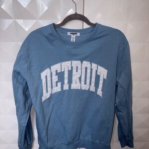 “Detroit” Blue Sweatshirt🩵🤍
